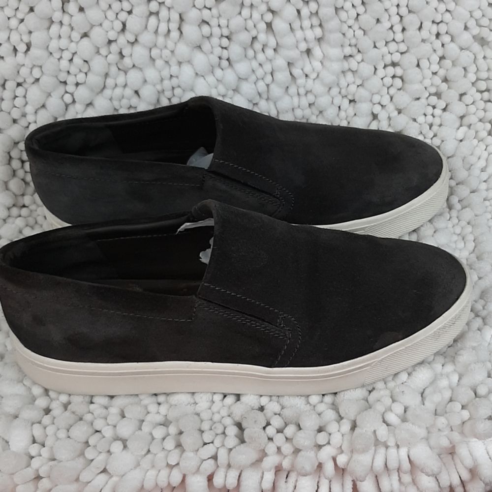 Vince Women's Bowen Suede Slip-On Sneakers Sz 9.5